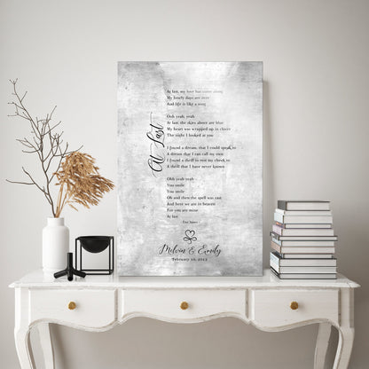 Infinity Heart Custom Song Lyric Sign on Tin, personalization detail, 10th anniversary tin
